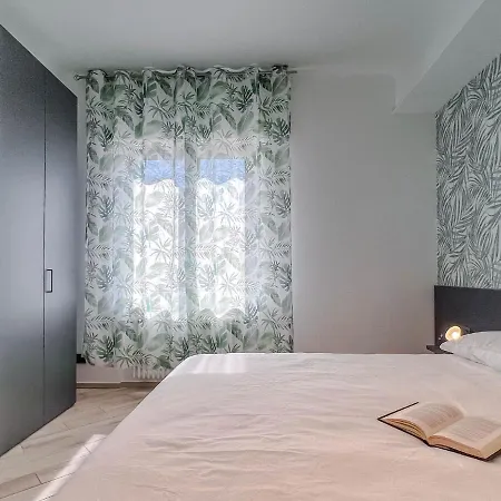 Lejlighed Trilocale Super Ristrutturato Varazze